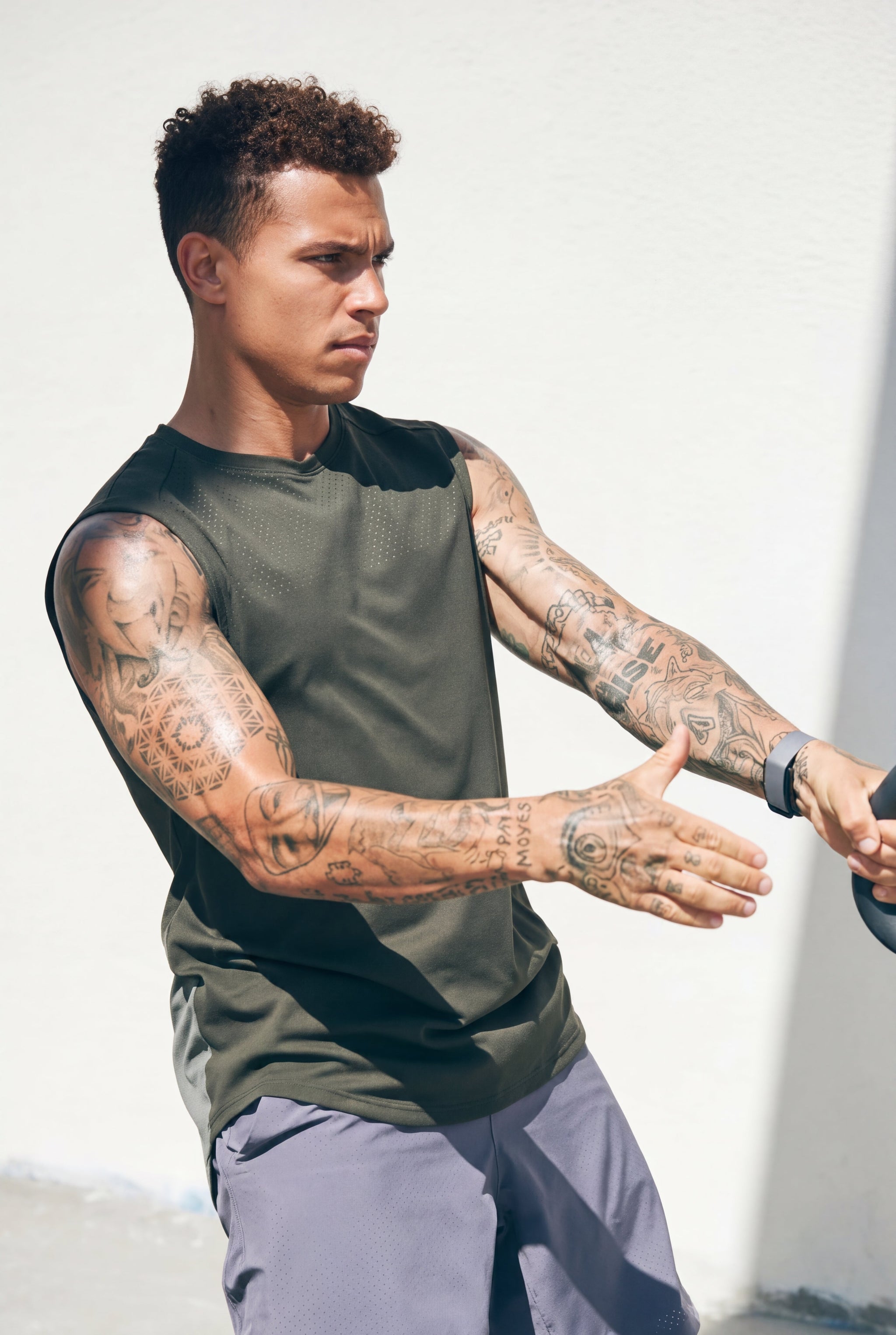 //varshop.co/cdn/shop/files/1776235760683-kjlk75548zf_2048x.jpg?v=1782145879